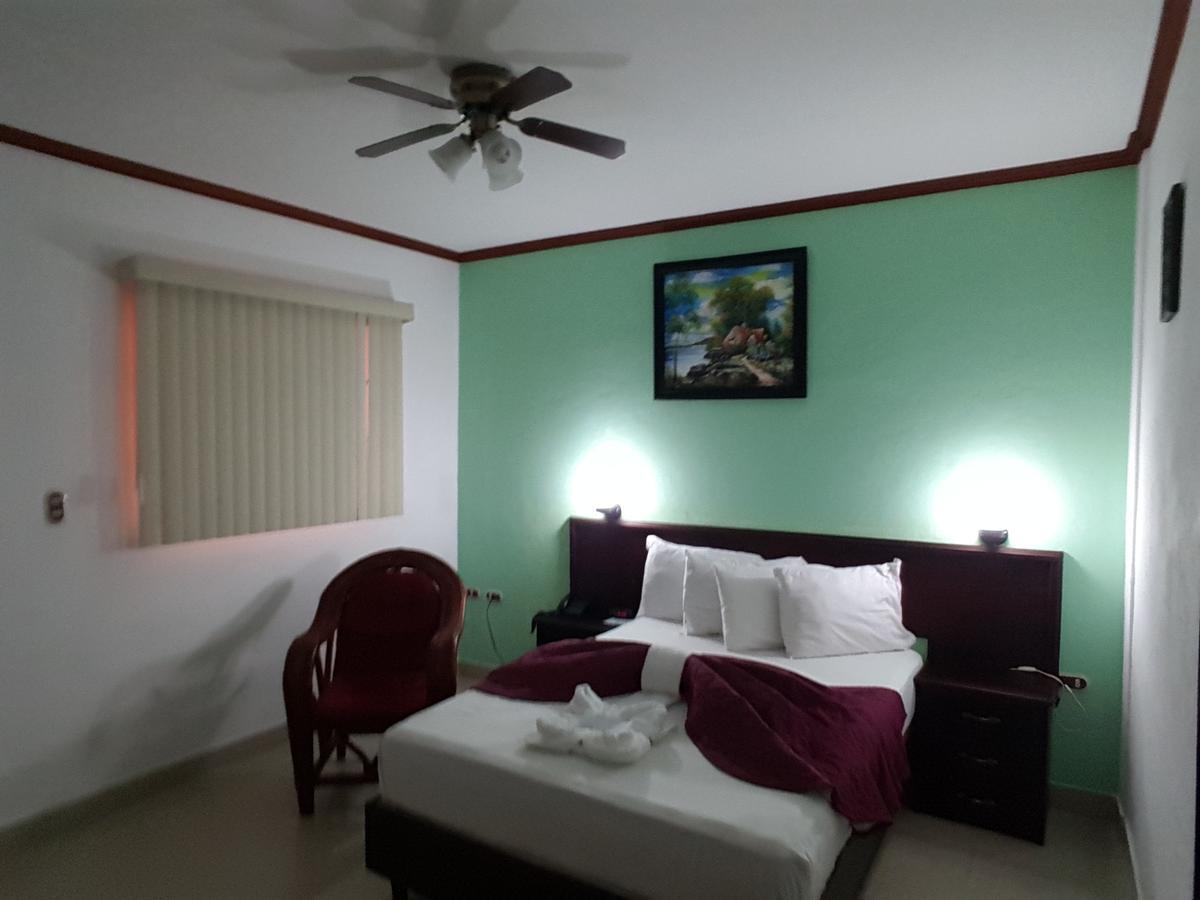 Hotel Don Vito Estelí Екстериор снимка