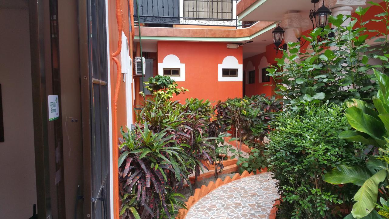 Hotel Don Vito Estelí Екстериор снимка