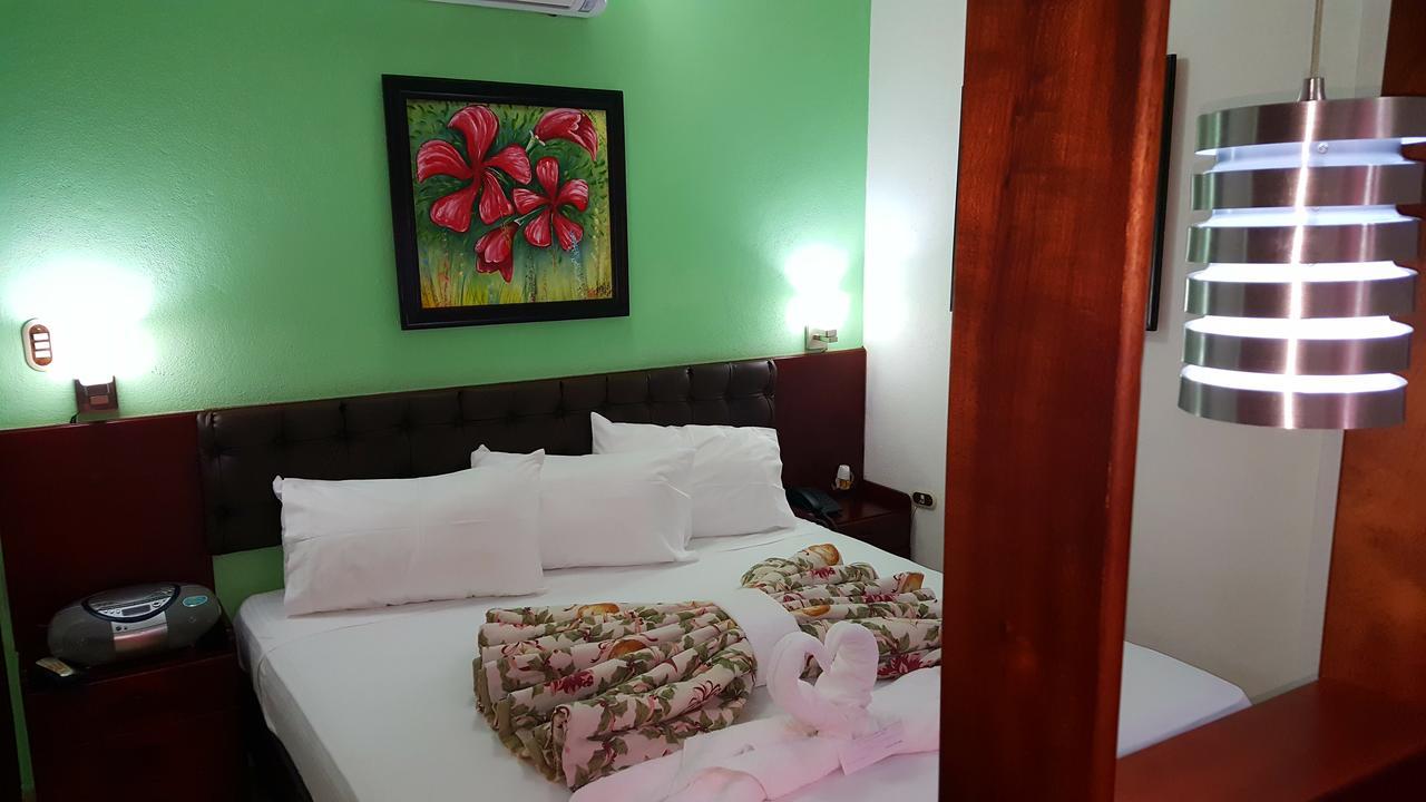 Hotel Don Vito Estelí Екстериор снимка