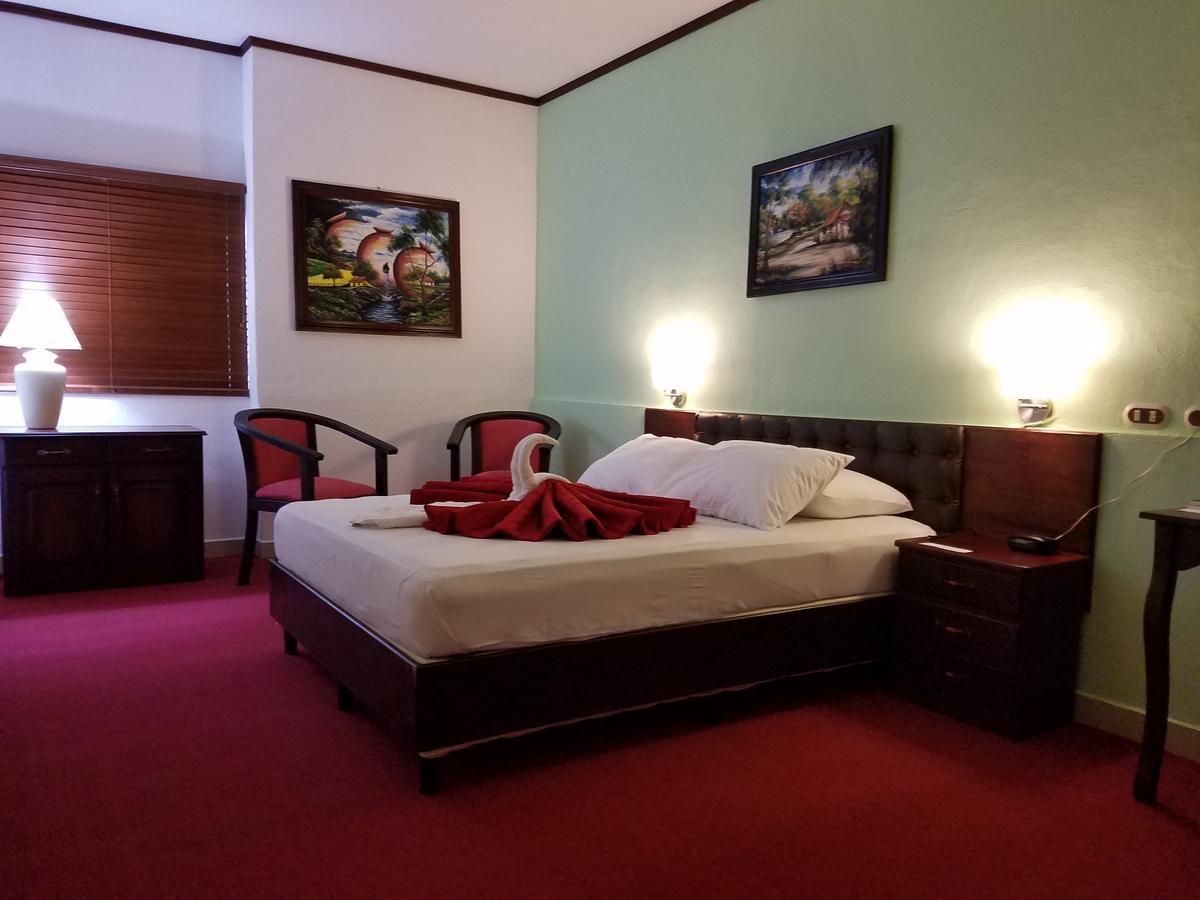 Hotel Don Vito Estelí Екстериор снимка