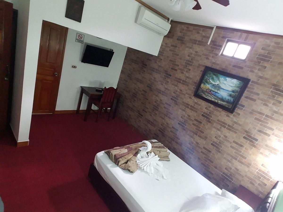 Hotel Don Vito Estelí Екстериор снимка